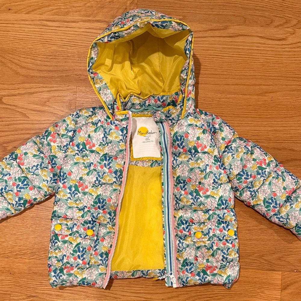 Mini Boden Floral Hooded Puffer Jacket - Yellow Lining with Multicolor Flowers
